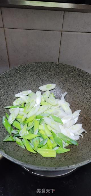 大葱炒黑木耳肉片的做法步骤：8