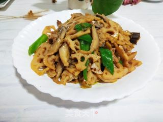 莲藕炒鲜蘑的做法步骤：9