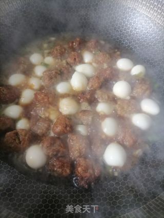 鹌鹑蛋烧藕丸的做法步骤：5