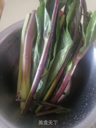 红菜苔炒腊肉的做法步骤：2