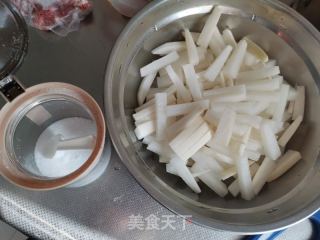 泡萝卜的做法步骤：2