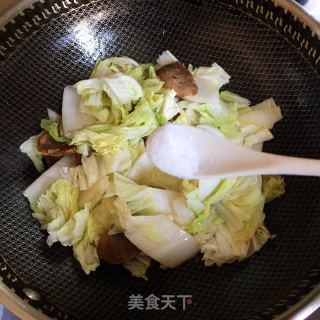 腊肠炒白菜的做法步骤：3