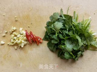 香菜拌小海带的做法步骤：3