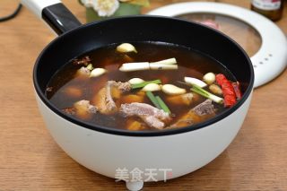排骨炖芋头的做法步骤：3