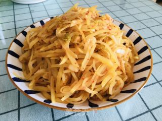 酸菜炒土豆丝的做法步骤：12