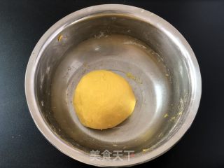 南瓜红枣开花馒头的做法步骤：7