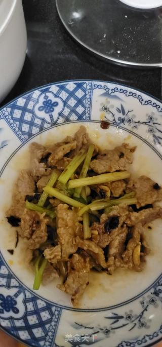 芹菜拌肉片的做法步骤：9
