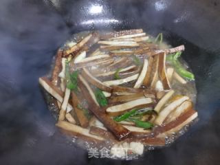 蒜香干子的做法步骤：4