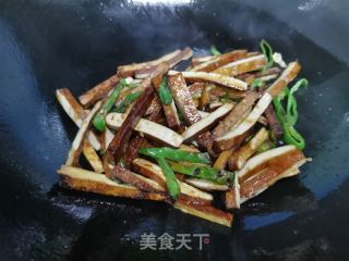 蒜香干子的做法步骤：3