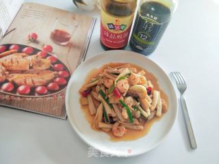 杏鲍菇炒虾仁的做法步骤：16