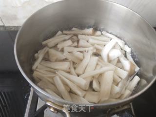 杏鲍菇炒虾仁的做法步骤：4