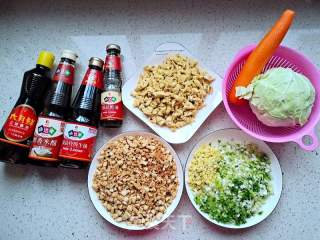 家常时蔬酸汤素饺的做法步骤：1