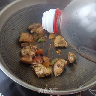 肥肠鸡的做法步骤：23
