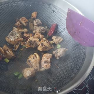 肥肠鸡的做法步骤：20