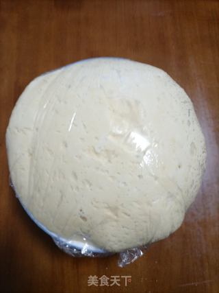 葱香油饼的做法步骤：1