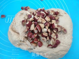 红糖大枣开花馒头的做法步骤：5