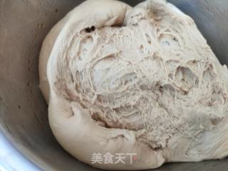 红糖大枣开花馒头的做法步骤：3