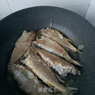 家常焖小黄花的做法步骤：5