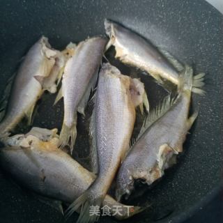 家常焖小黄花的做法步骤：4