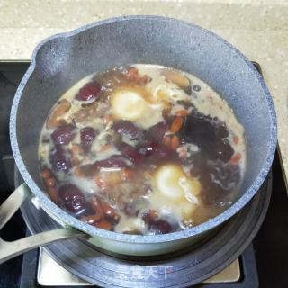 阿胶姜红糖鸡蛋汤的做法步骤：11