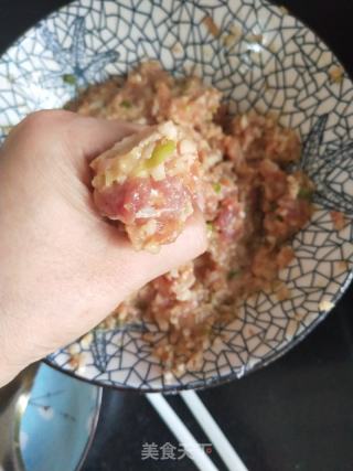炸莲藕丸子的做法步骤：6