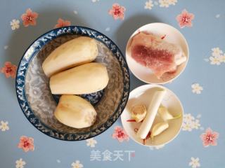 五花肉炒藕片的做法步骤：1