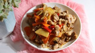 胡萝卜烧鸭肉的做法步骤：9