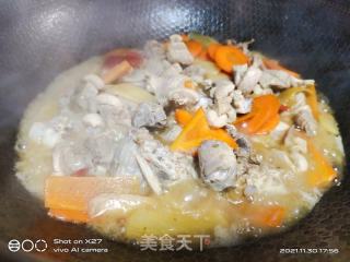 胡萝卜烧鸭肉的做法步骤：7