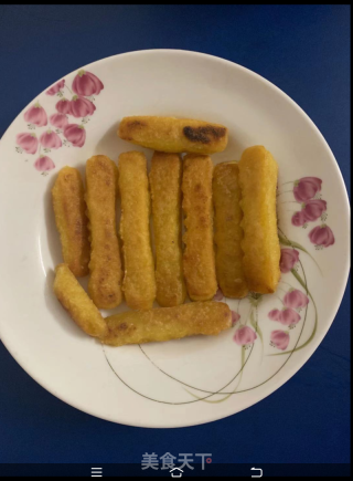 炸黄粑(因为作者不知道黄吧的吧，是不是这样子写的？)的做法步骤：2