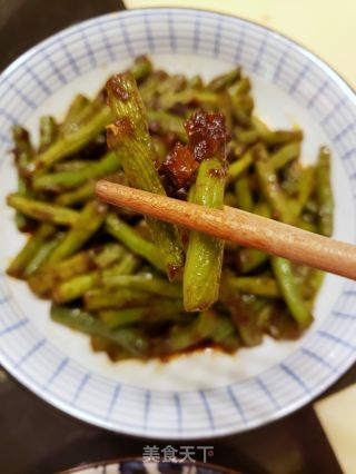 鲜香下饭梅菜肉酱炒豆角的做法步骤：8