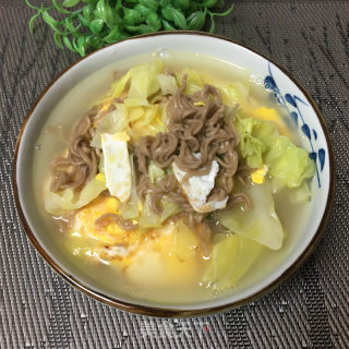 荷包蛋包菜汤面的做法步骤：6