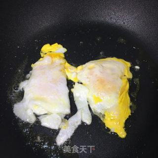 荷包蛋包菜汤面的做法步骤：3