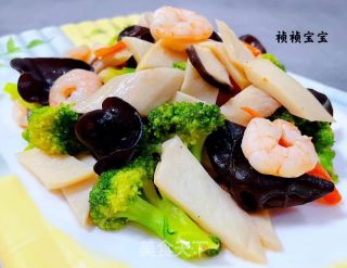#快手小炒#西兰花杏鲍菇木耳炒虾仁的做法步骤：11
