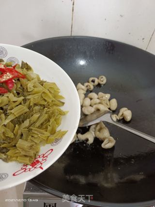 酸菜肥肠的做法步骤：5