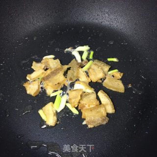 油渣炒儿菜的做法步骤：5
