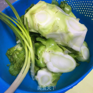 油渣炒儿菜的做法步骤：1