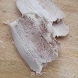 粉蒸回锅肉的做法步骤：1
