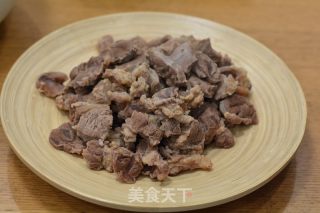 牛肉炖萝卜的做法步骤：3