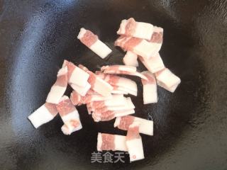 五花肉烧豆腐的做法步骤：3