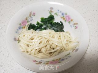 菠菜汤面条的做法步骤：4