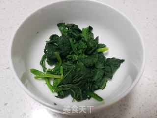 菠菜汤面条的做法步骤：1