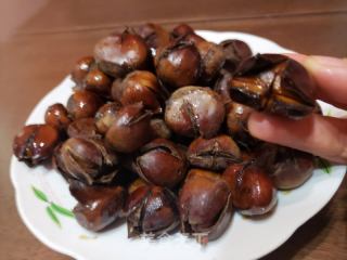 电饭锅糖炒板栗的做法步骤：10