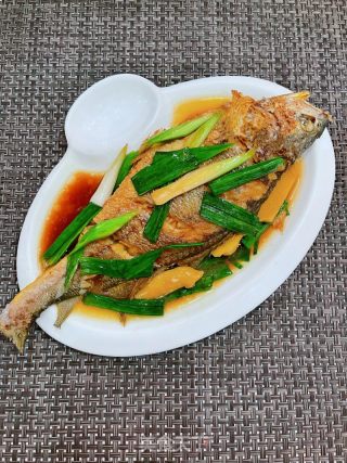 红烧黄花鱼的做法步骤：10