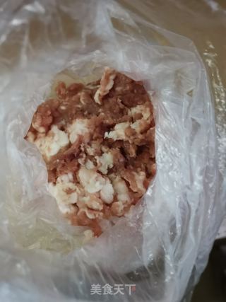 鸡蛋青菜肉末面的做法步骤：2