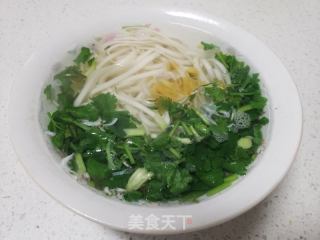 香菜虾皮汤面条的做法步骤：7