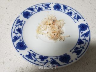 香菜虾皮汤面条的做法步骤：2