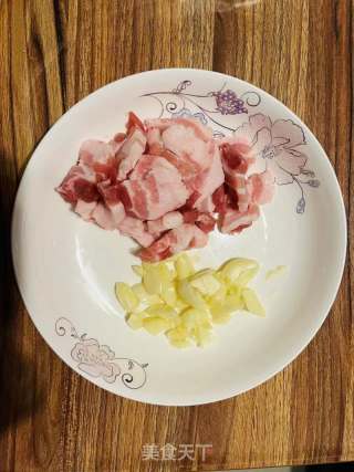 广东名菜-生炒菜心的做法步骤：2