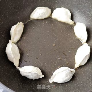 冰花荠菜煎饺的做法步骤：9