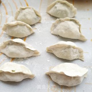 冰花荠菜煎饺的做法步骤：7