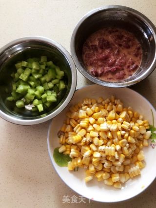 碎肉玉米的做法步骤：1